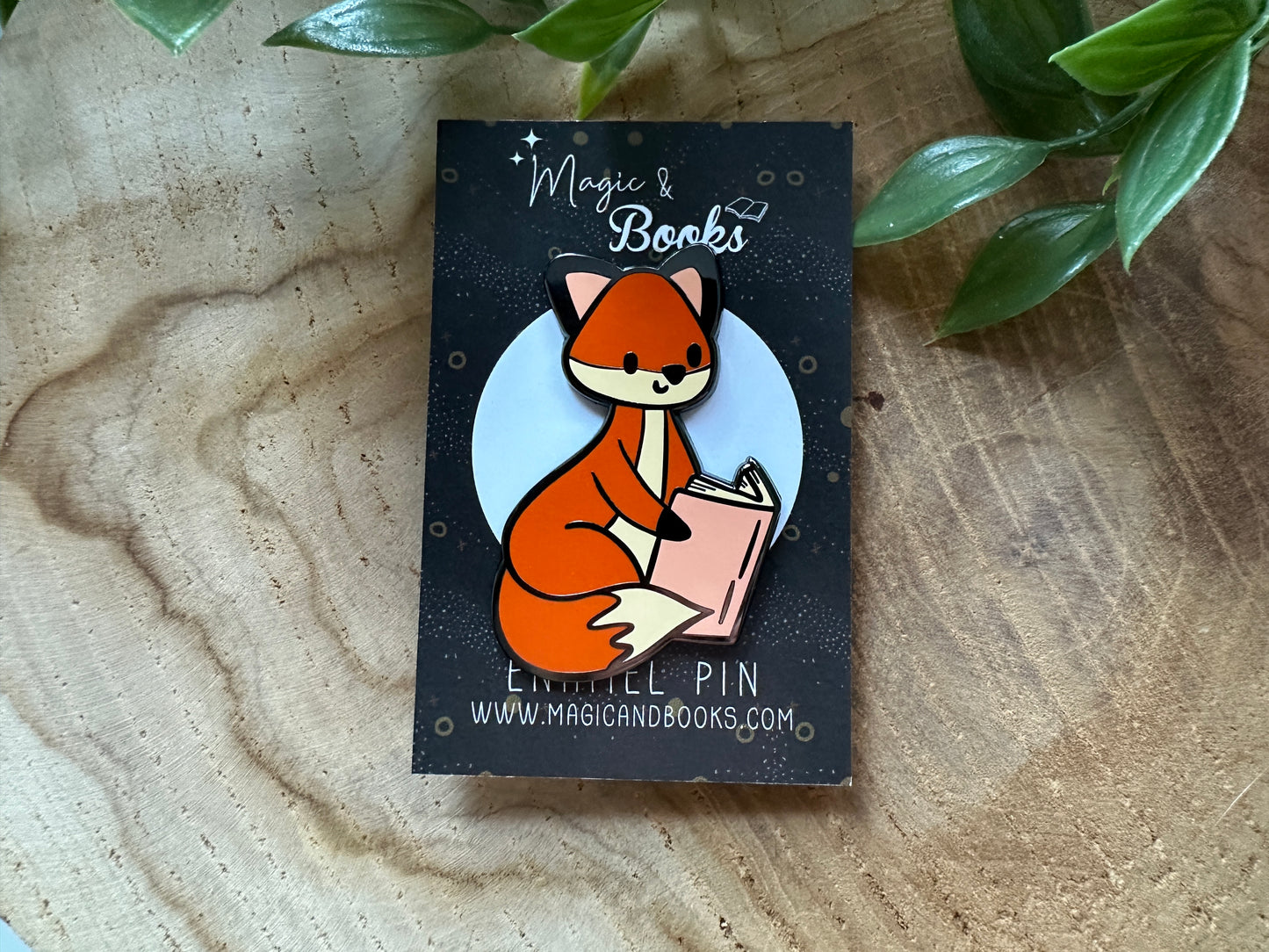 Reading Fox Enamel Pin