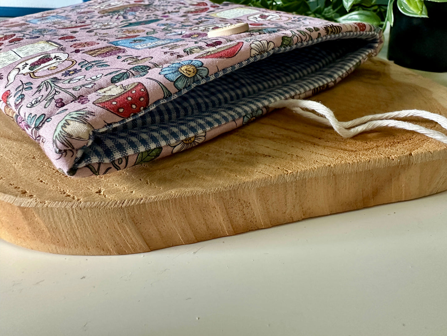 Cottage Core Booksleeve (Own Design)