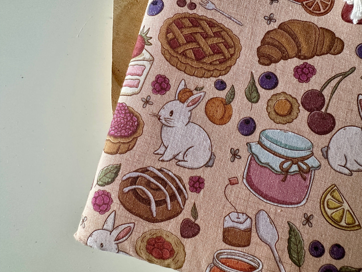 Bunnies & Baked Goods Housse de Livre (Design personnel)