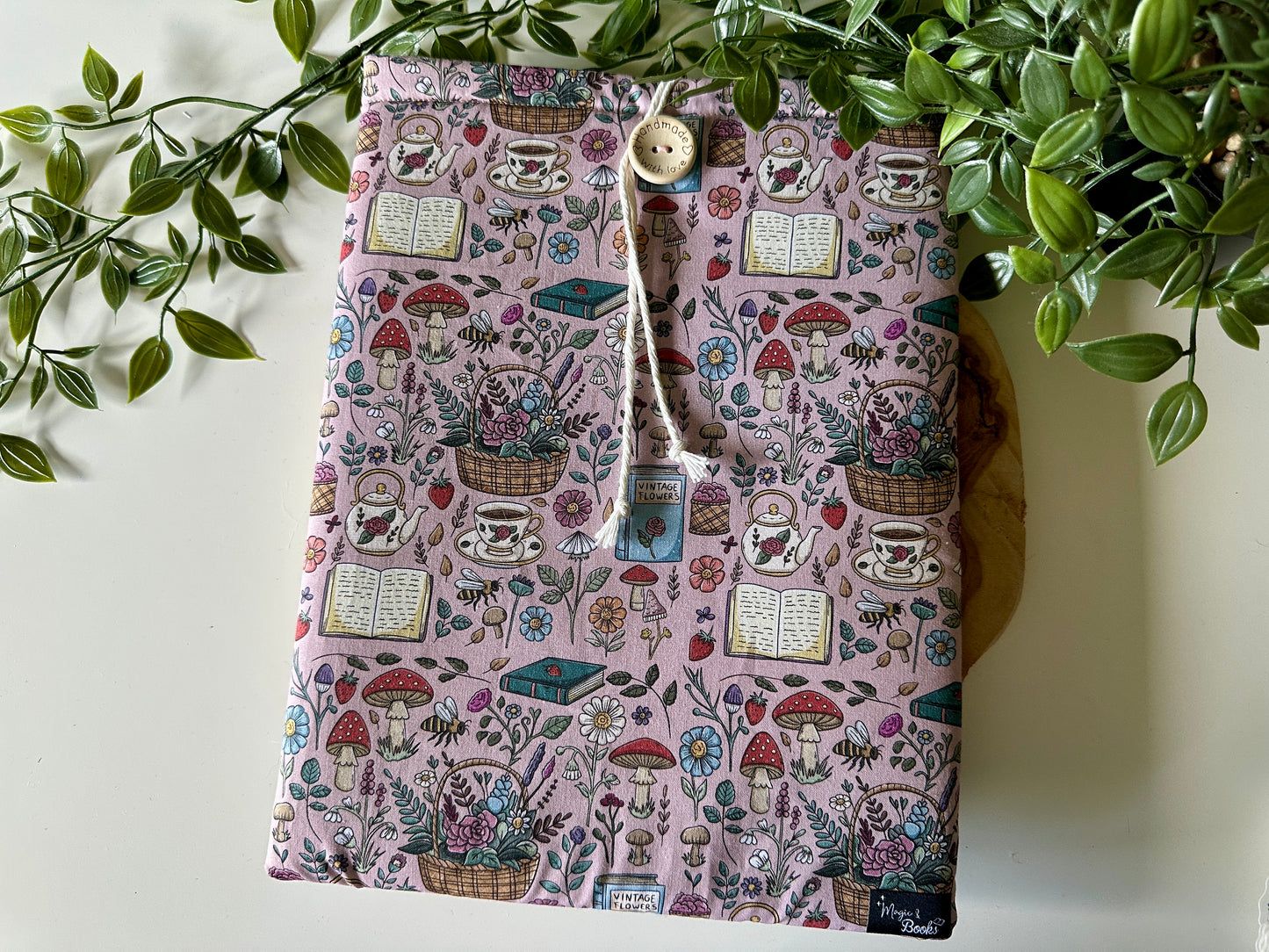 XL Cottage Core Booksleeve (Own Design)