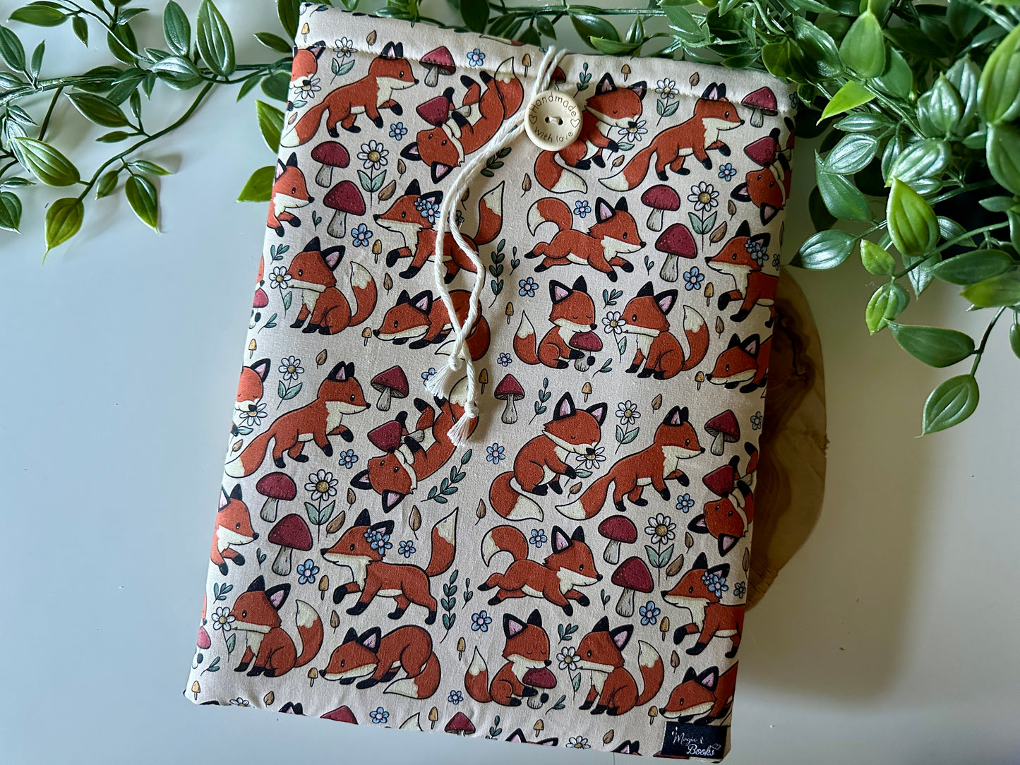 XL Baby Foxes Booksleeve (Propre Design)