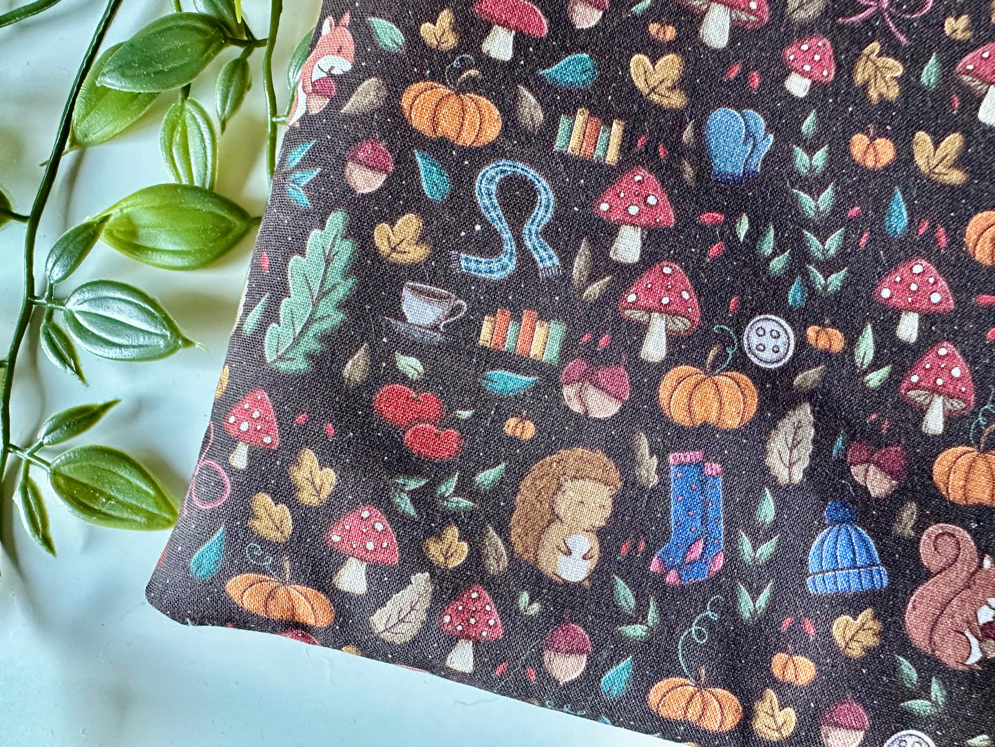 XL Autumnal Booksleeve (Propre Design)