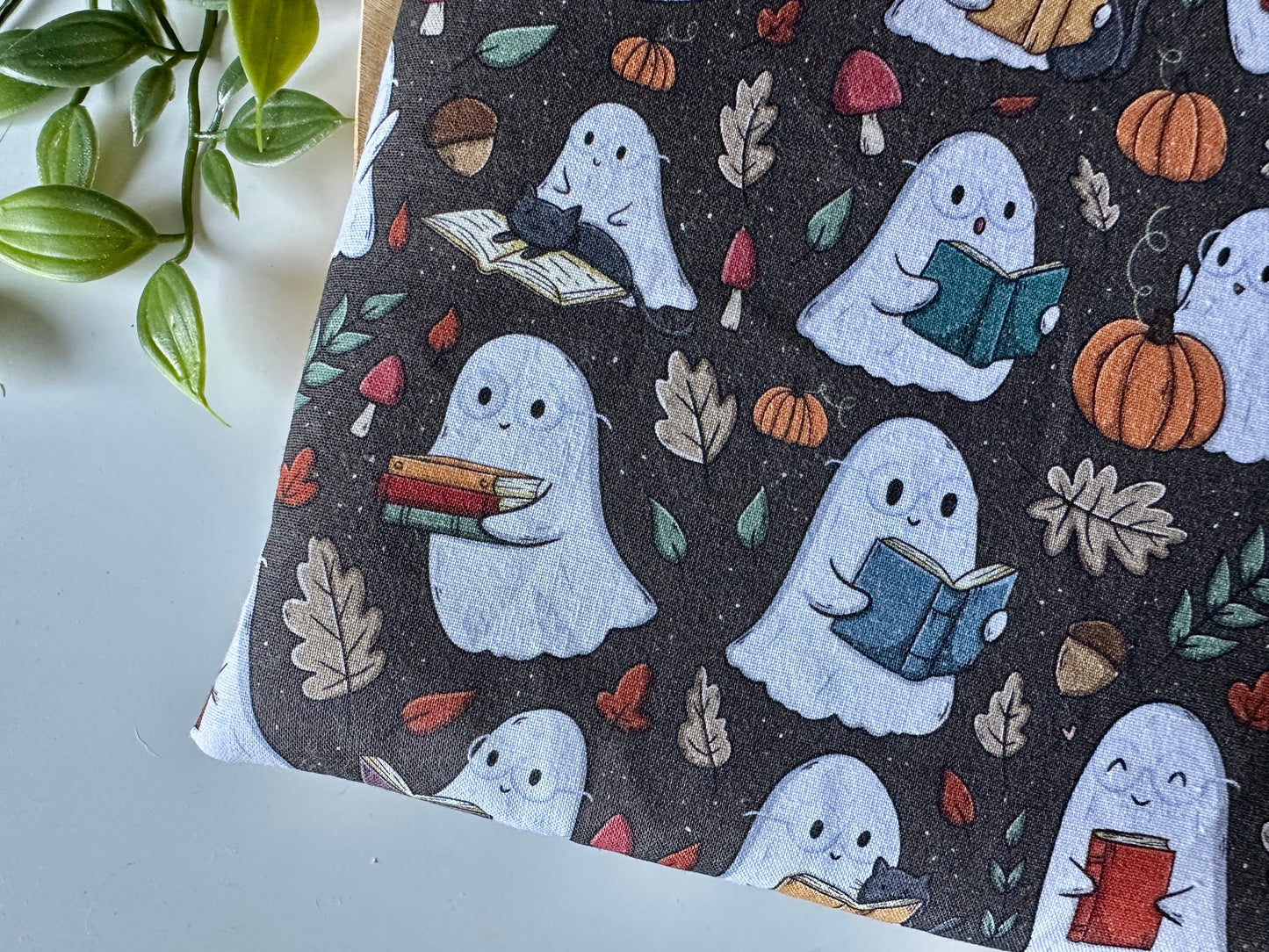 XL Ghost Stories Booksleeve (Propre Design)