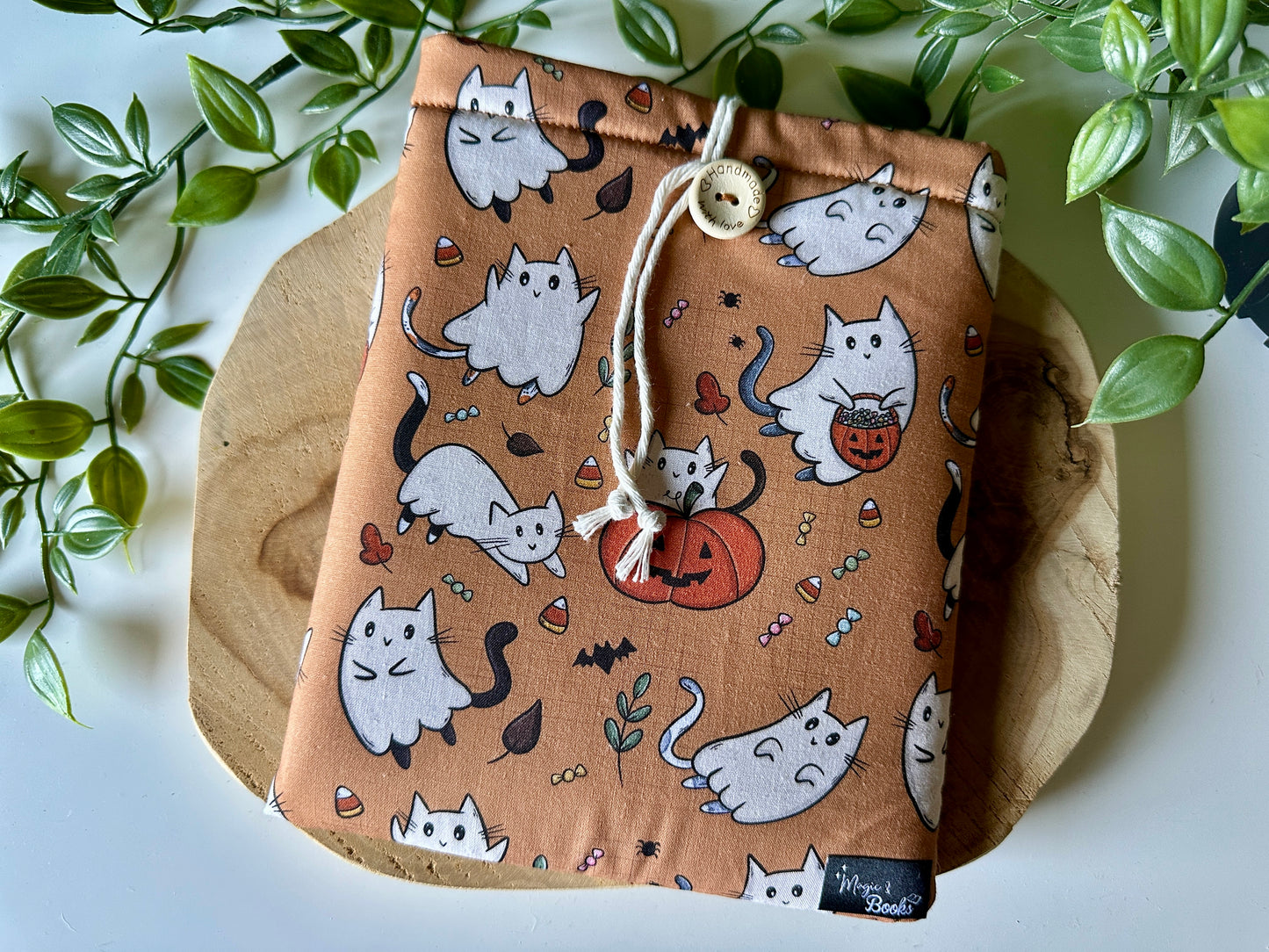 Ghost Cat E-Reader Sleeve (Own Design)
