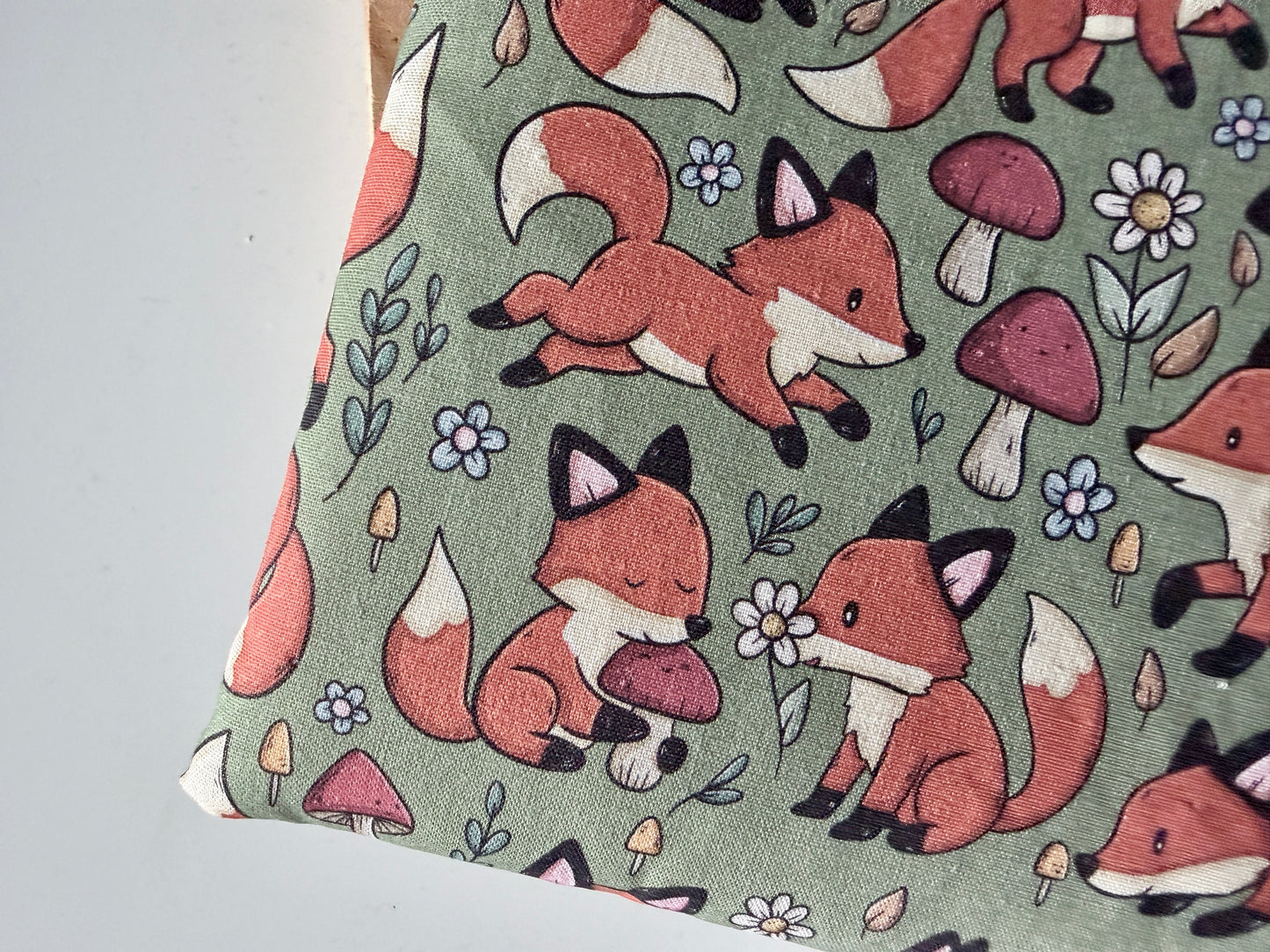 XL Baby Foxes Grün Buchhülle (Eigenes Design)