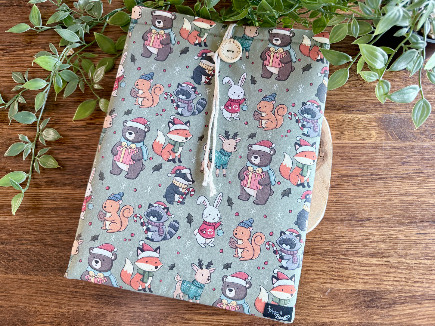 XL Woodland Christmas Booksleeve (Own Design)