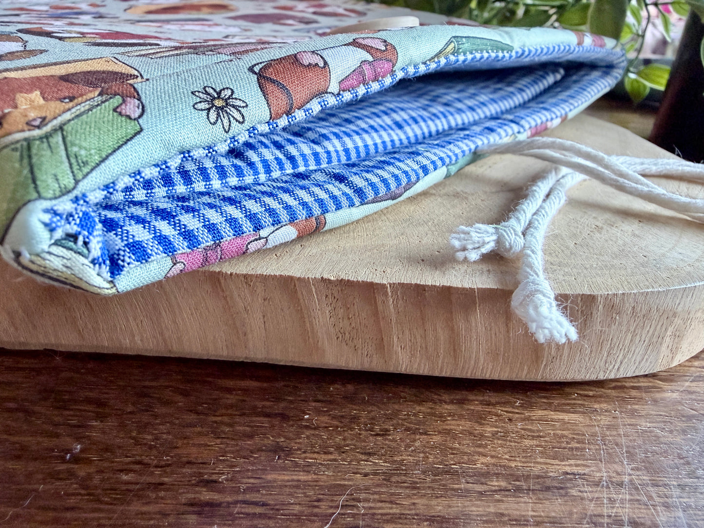 XL Guinea Pigs & Books Buchhülle (Eigenes Design)