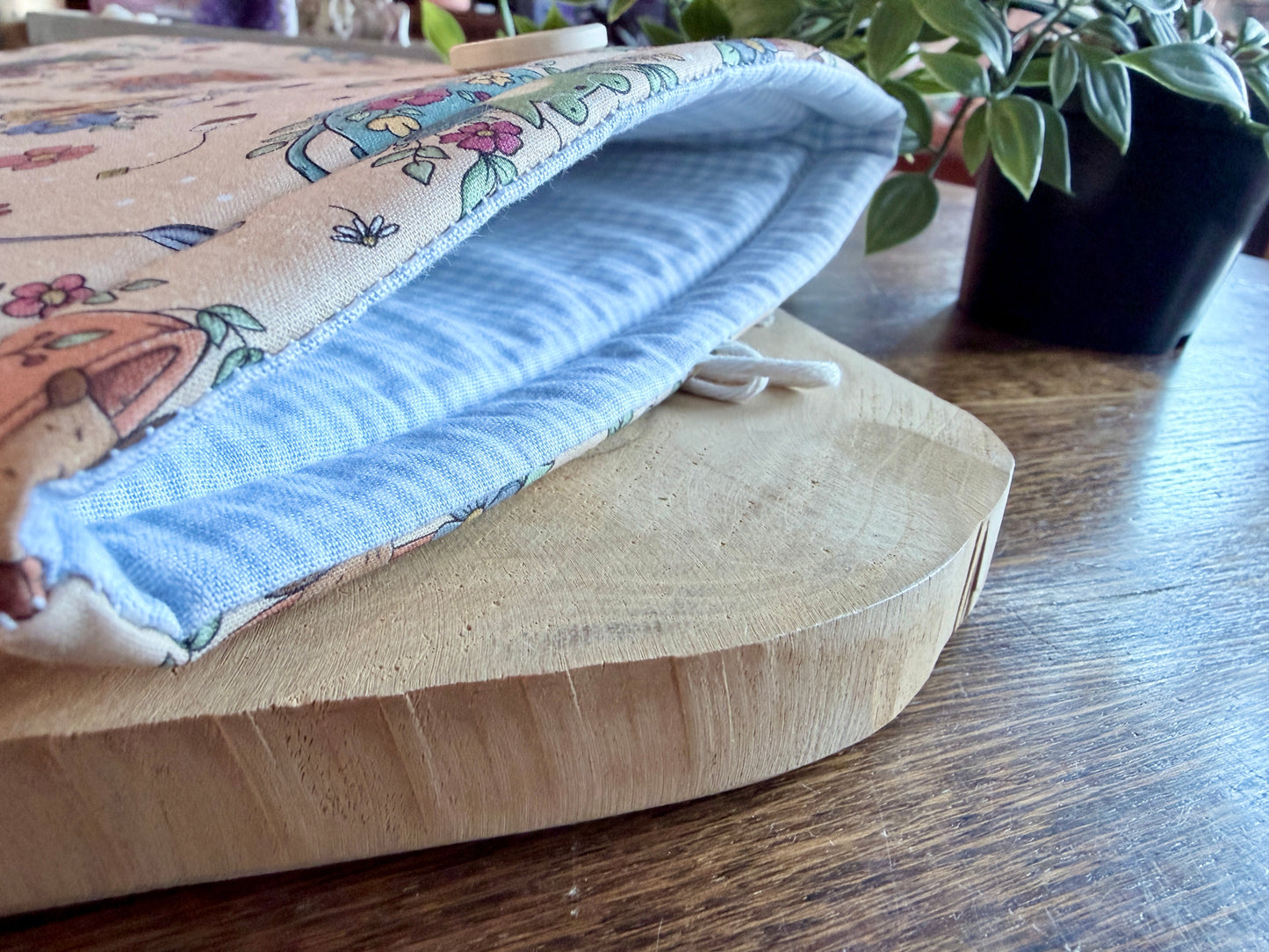 XL Tea Cup Cuties Buchhülle (Eigenes Design)