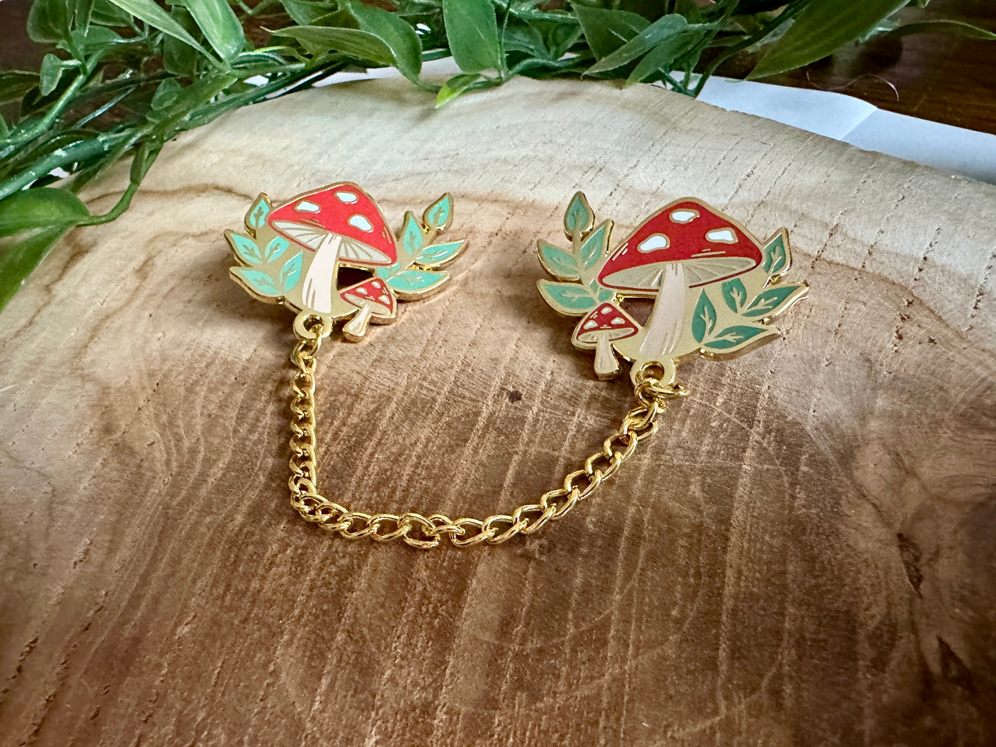 Pilze Enamel Collar Pin