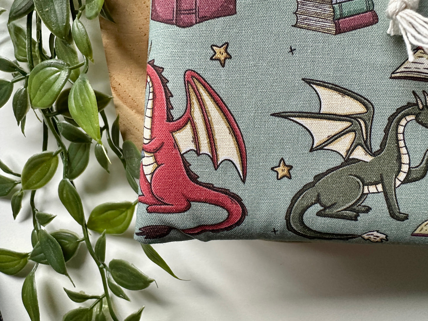 Reading Dragons E-Reader Sleeve (Own Design)