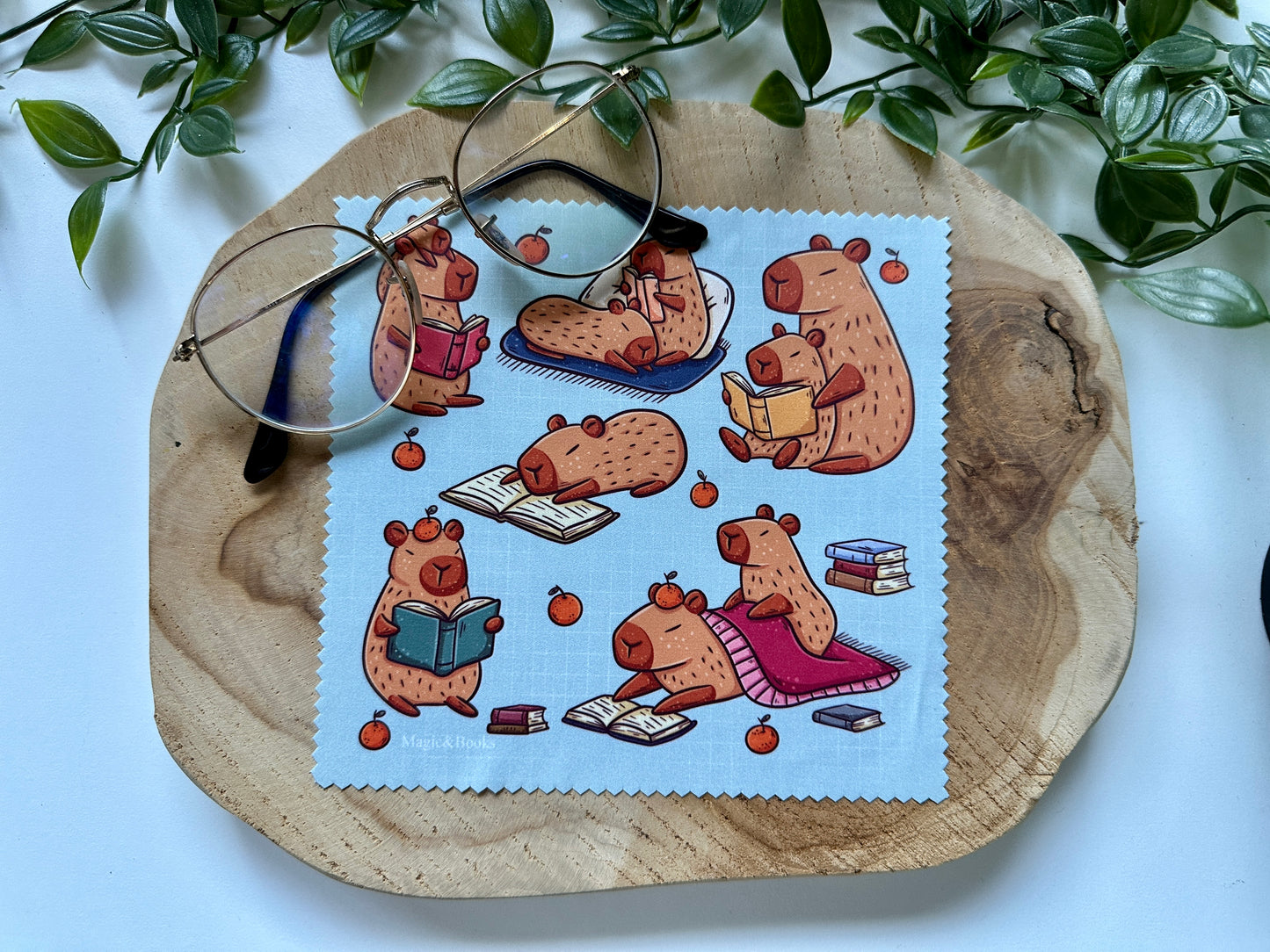 Capybara & Books Brillendoekje