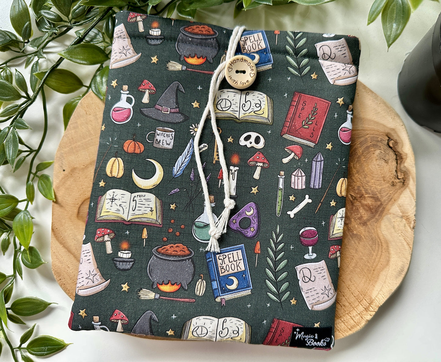 Witches E-Reader Sleeve (Own Design)