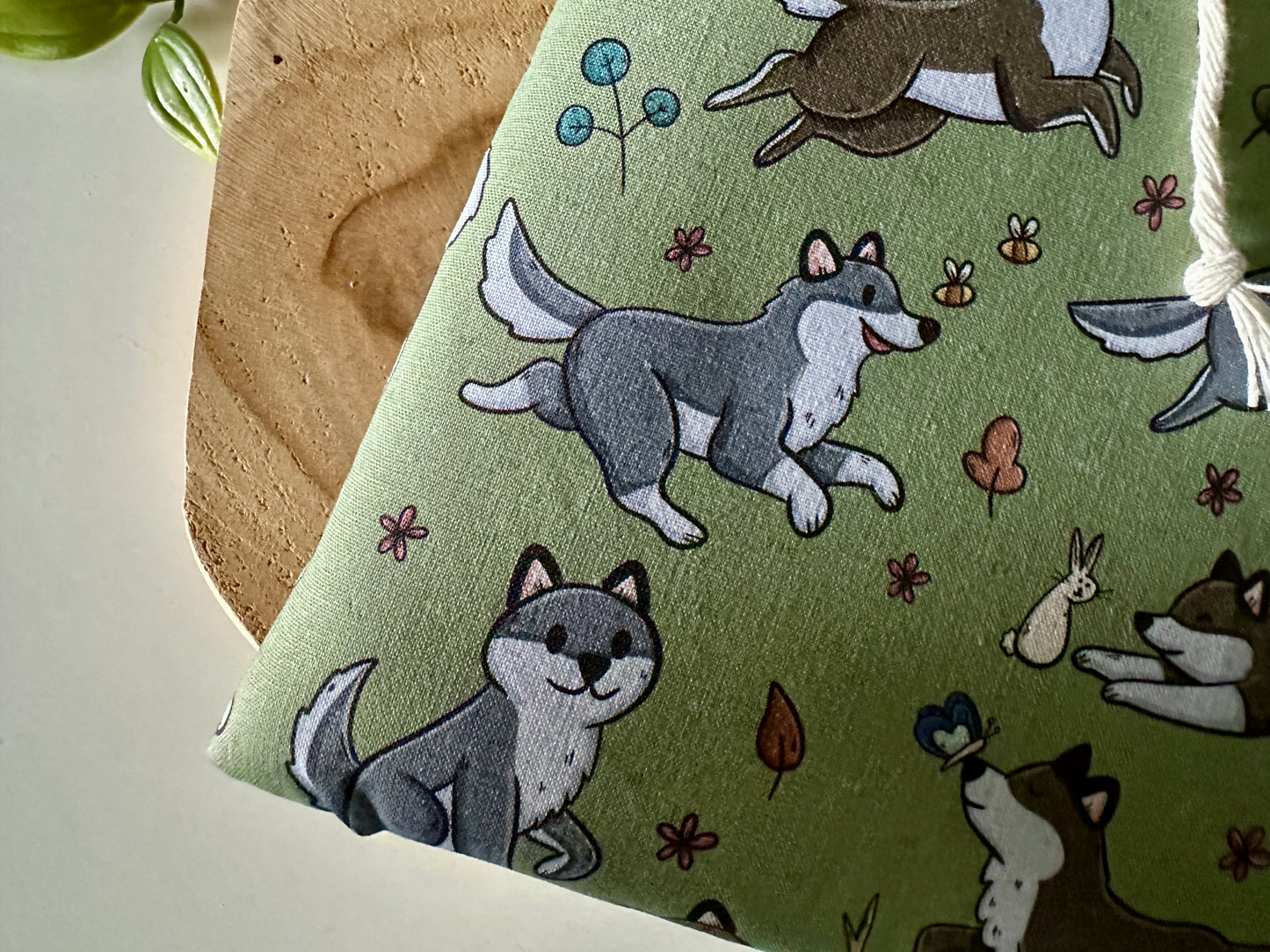 Happy Wolves E-Reader Dapper Darlings (design personnel)