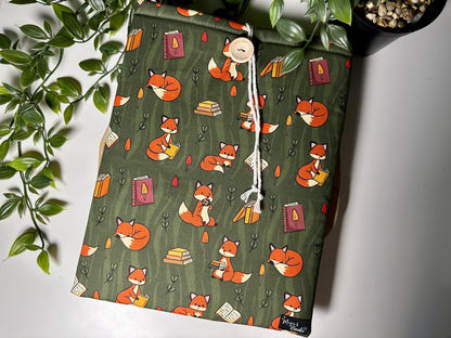 XL Reading Foxes Booksleeve (Own Design)