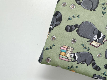 Raccoons & Books E-Reader Sleeve (Own Design) (LIMITED EDITION)