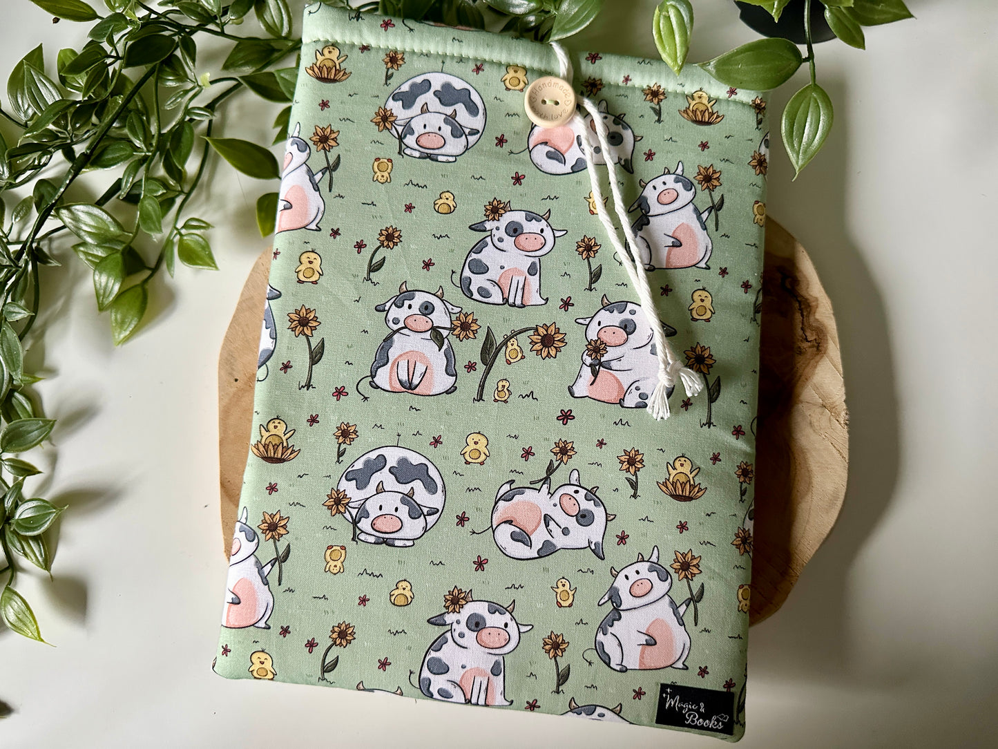 Cows & Sunflowers Booksleeve (Own Design)