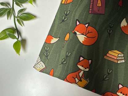 XL Reading Foxes Booksleeve (Own Design)