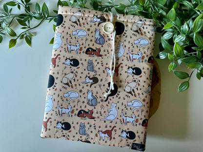 XL Kitties Buchhülle (Eigenes Design)