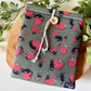 Black Cats & Strawberries E-Reader Hülle (Eigenes Design)