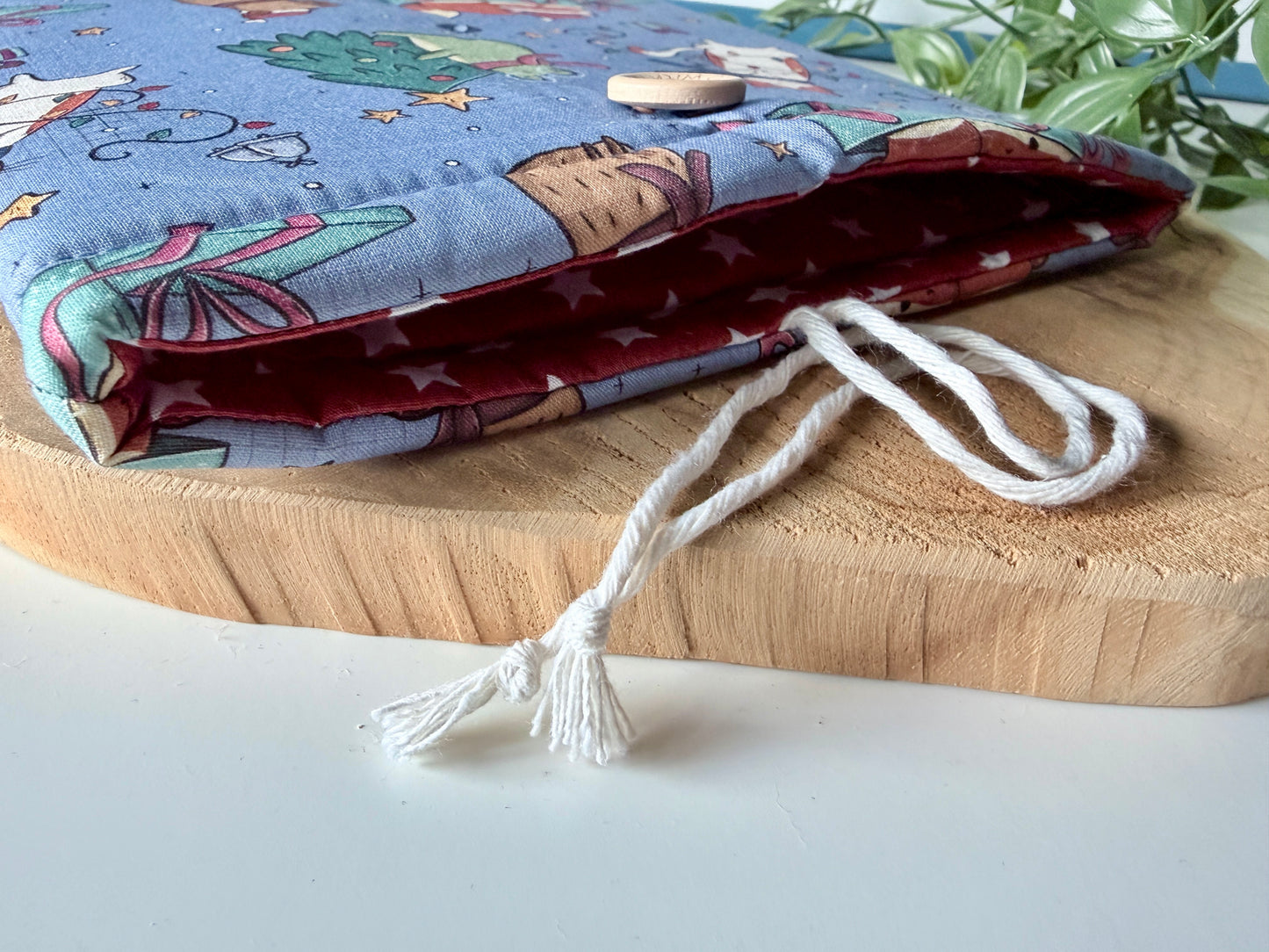 Christmas Friends Booksleeve (Own Design)