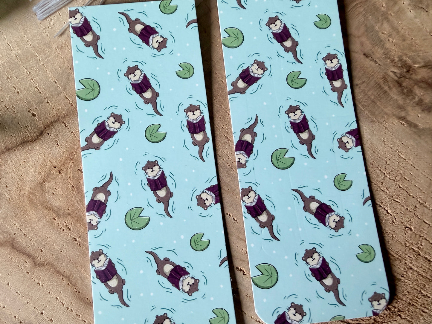 Floating Otter Boekenlegger