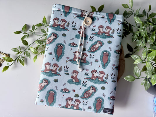 XL Otter Friends Buchhülle (Eigenes Design)