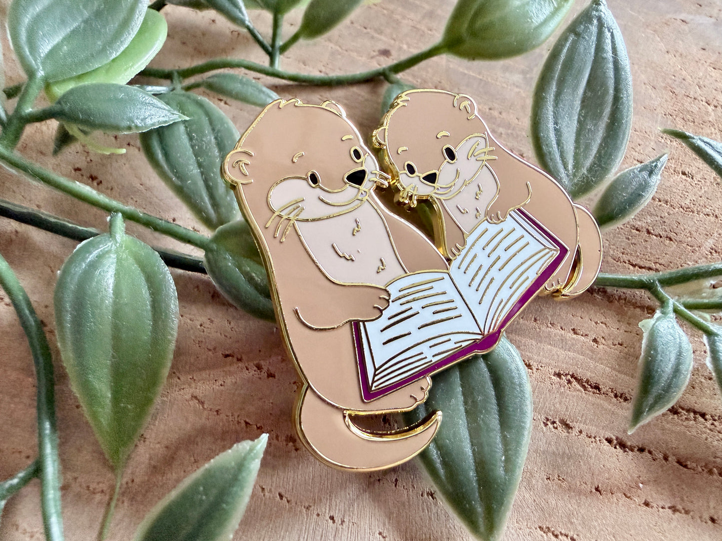 Reading Otters Enamel Pin