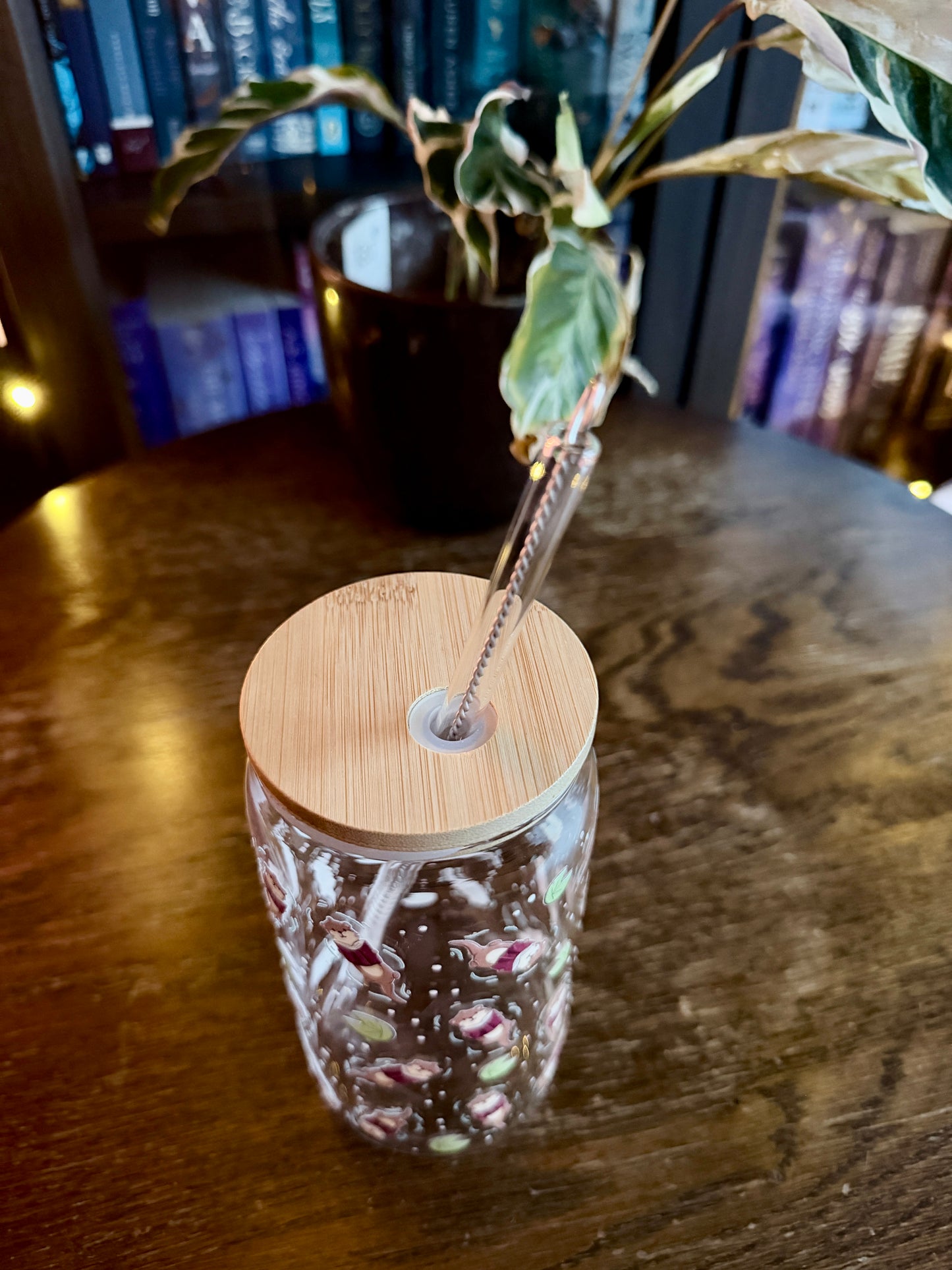 Floating Otter Glass Tumbler