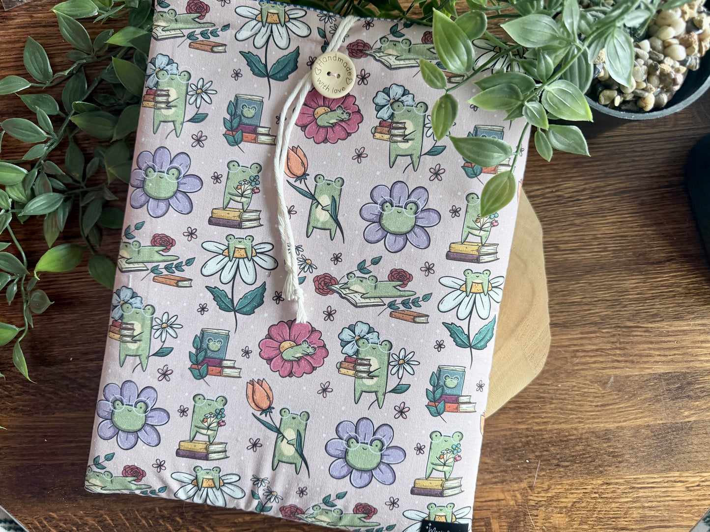 XL Froggie's Flowers Booksleeve (Own Design)