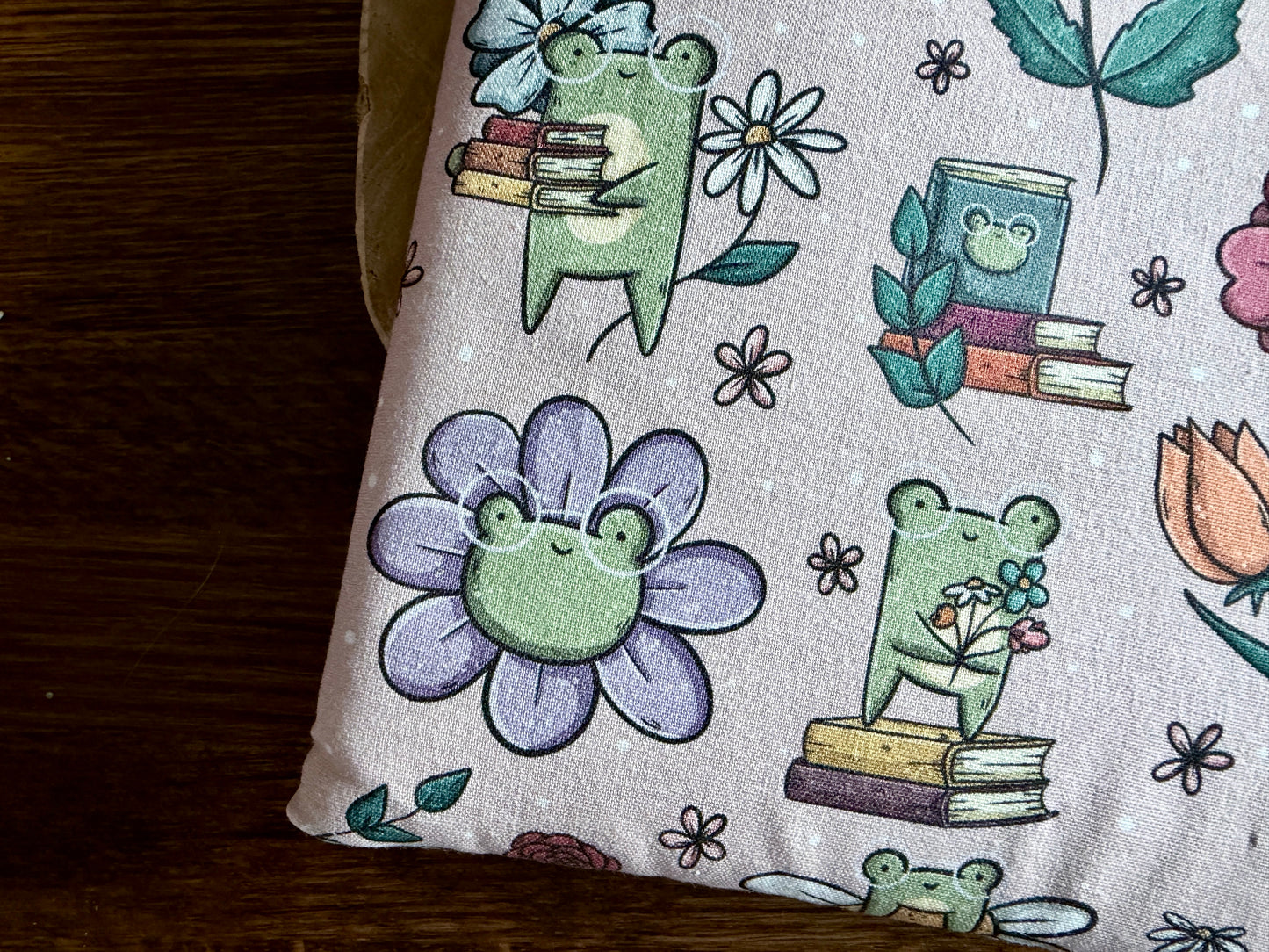 Froggie's Flowers Booksleeve (Own Design)