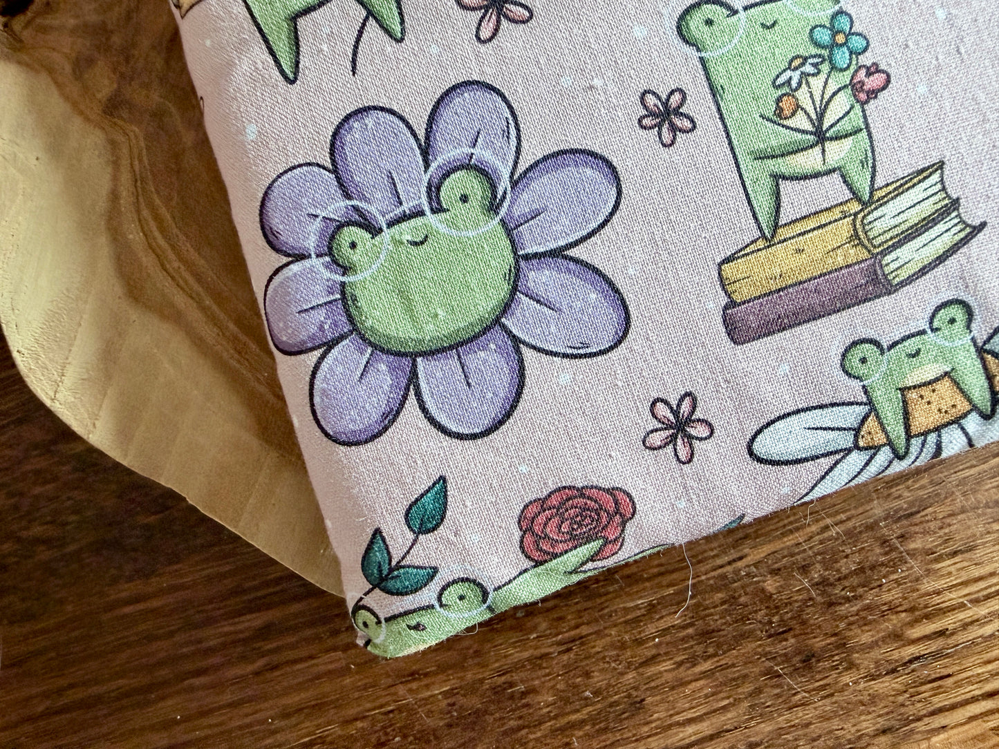 Froggie's Flowers E-Reader Sleeve (Own Design)