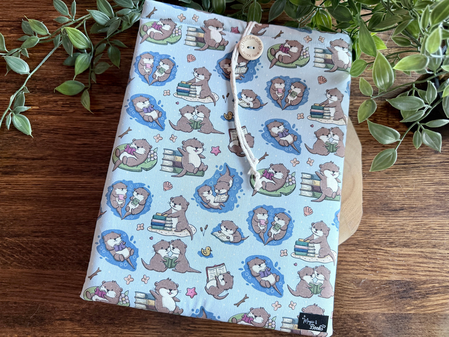 XL Playful Otters Booksleeve (Own Design)