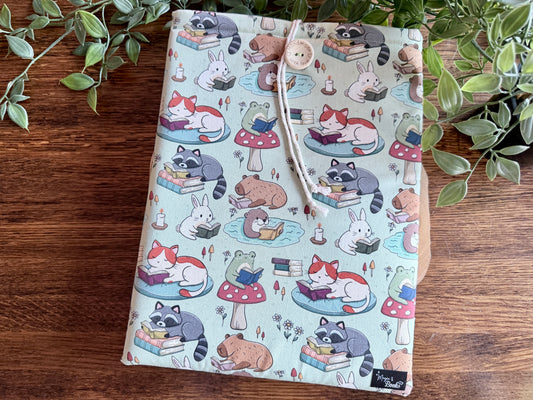 XL Reading Friends Booksleeve (Own Design)