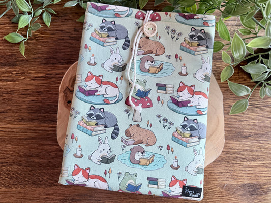 Reading Friends Booksleeve (Own Design)
