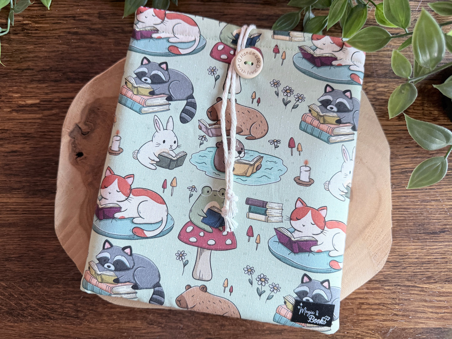 Reading Friends E-Reader Sleeve (Own Design)