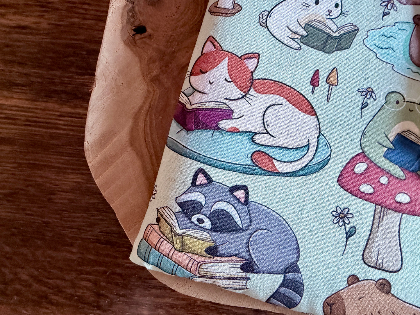 Reading Friends E-Reader Sleeve (Own Design)