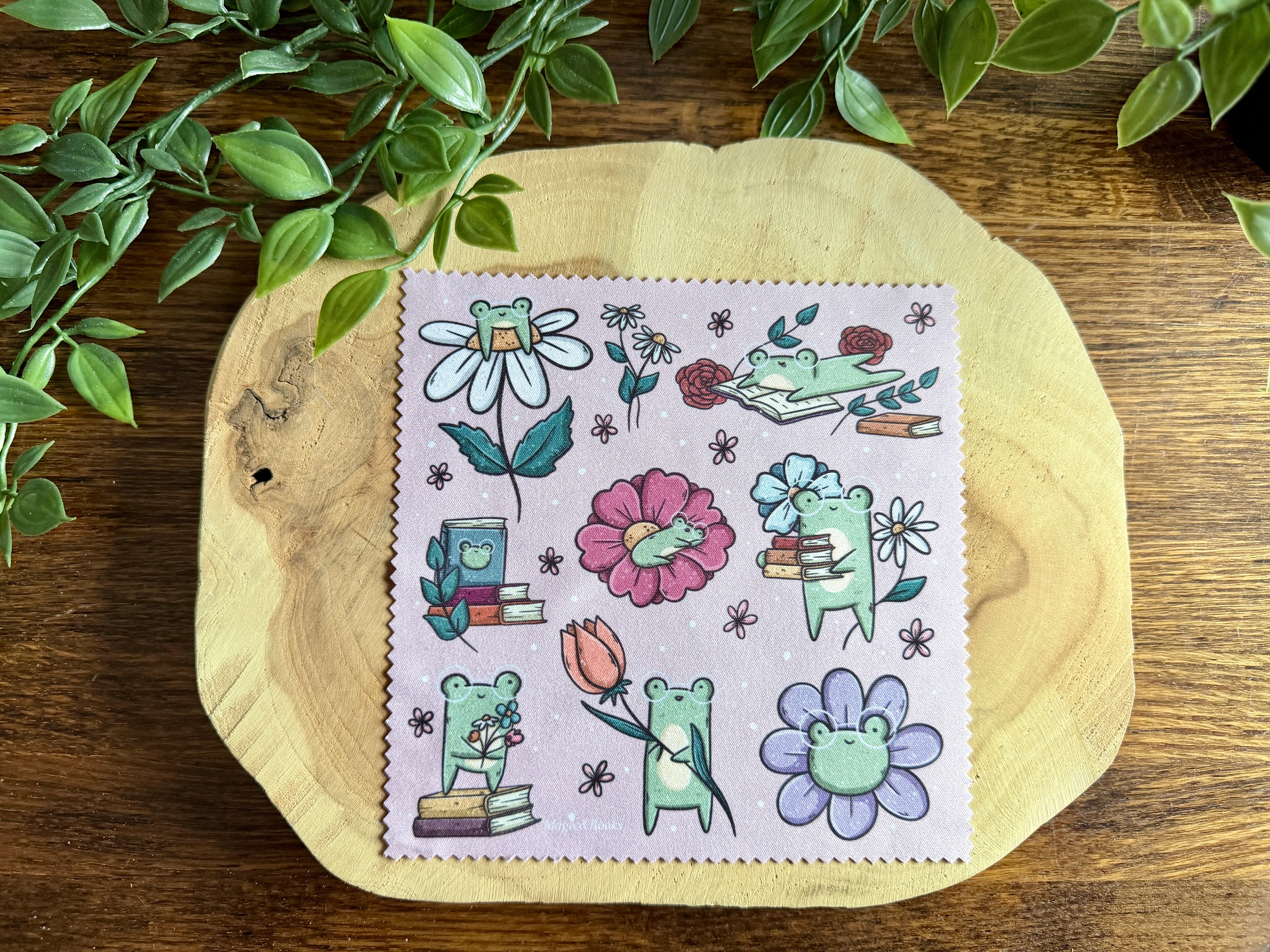 Froggie's Flowers Cleaning Cloth – Magic&Books