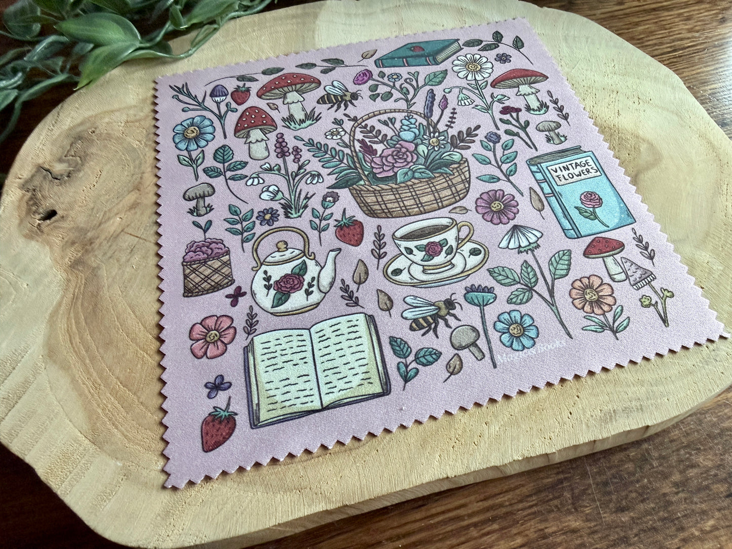 Cottage Core Cleaning Cloth