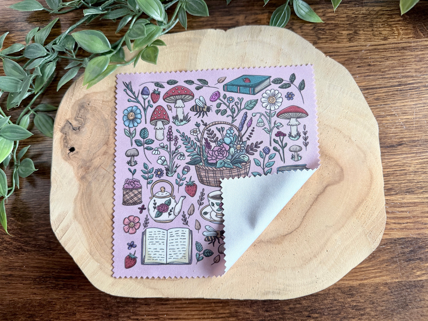 Cottage Core Cleaning Cloth