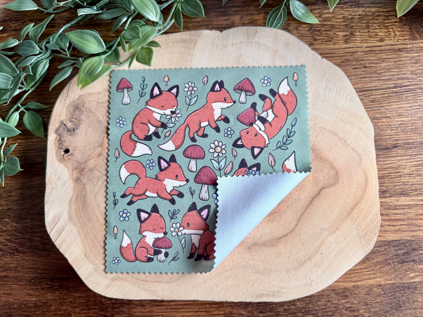 Baby Foxes Brillendoekje