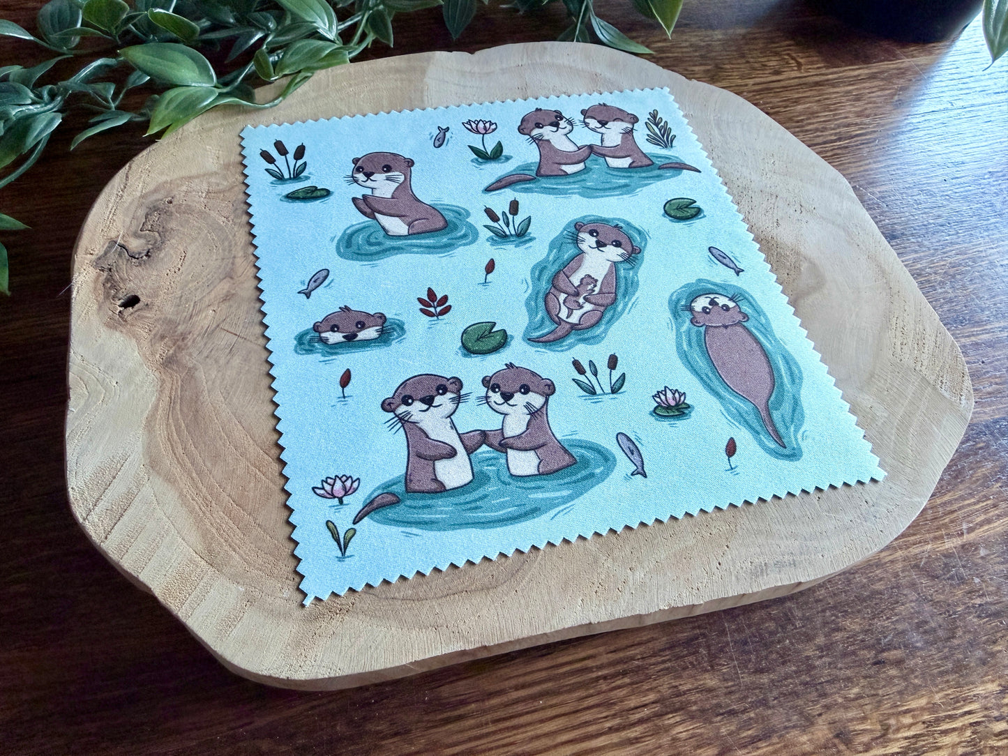 Otter Friends Cleaning Cloth
