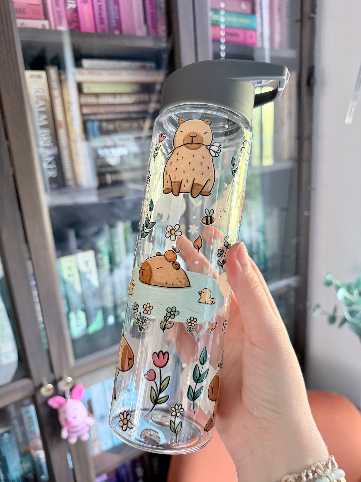 Capybara and Tiny Duck Wasserflasche