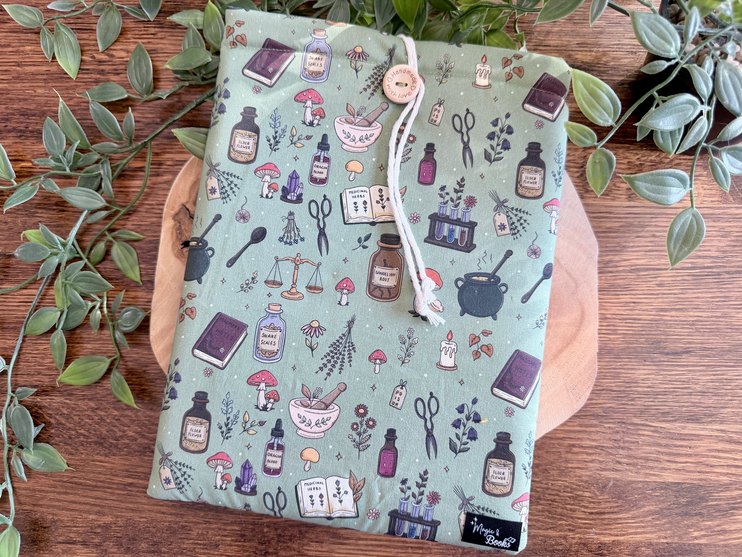 The Apothecary Booksleeve (Eigen Ontwerp)