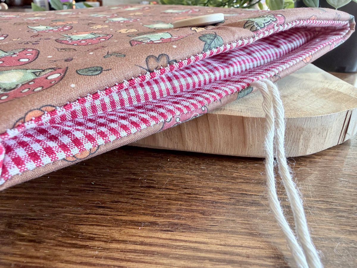 XL Mushroom Froggie Booksleeve (Own Design)