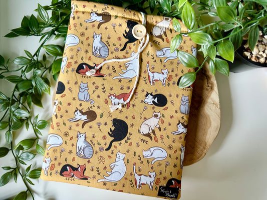 Kitties Booksleeve (Own Design)