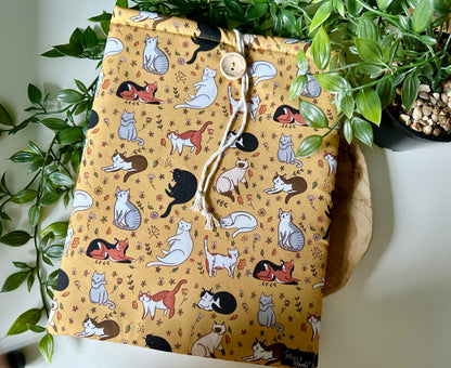 XL Kitties Booksleeve (Own Design)