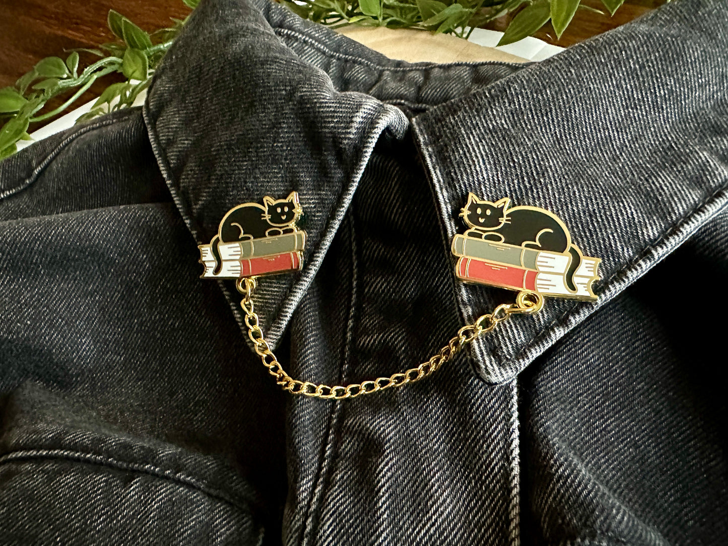 Black Cat & Books Enamel Collar Pin