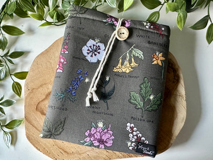 Frog's Guide to Poisonous Plants E-Reader Sleeve (Own Design)