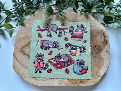 Reading Raccoon Cleaning Cloth