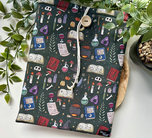 XL Witches Booksleeve (Own Design)